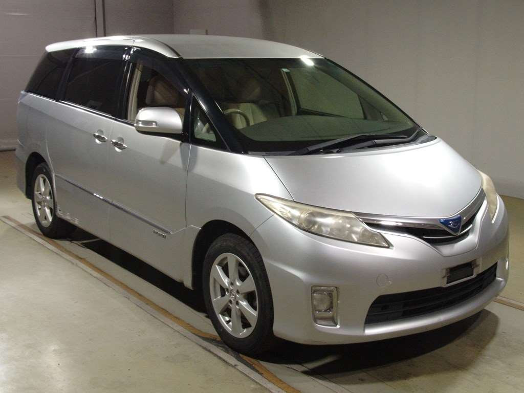 2011 Toyota Estima Hybrid AHR20W[2]