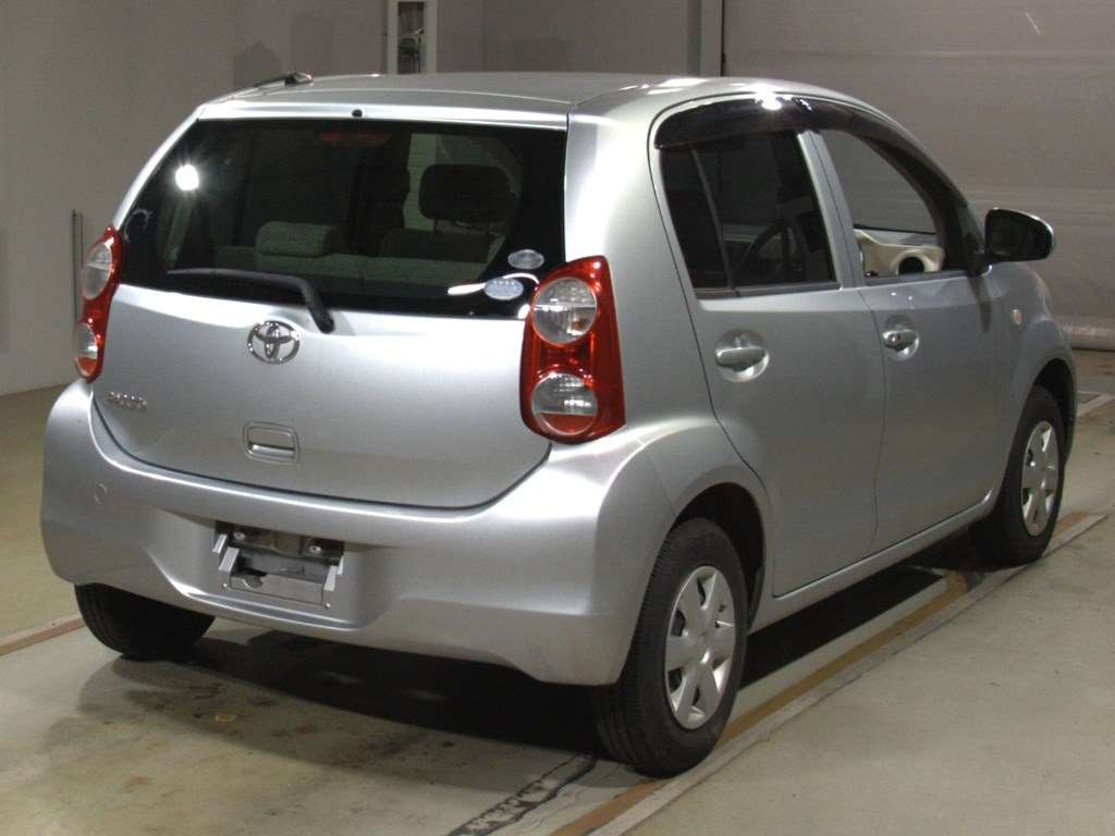 2010 Toyota Passo KGC30[1]