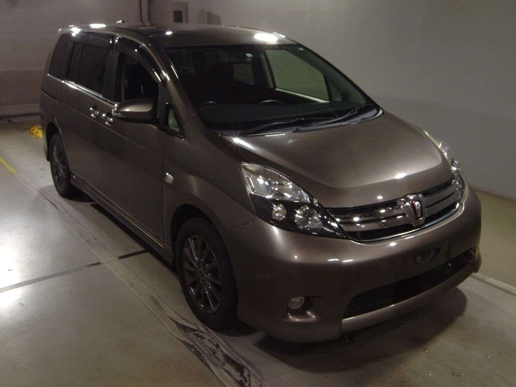 2014 Toyota Isis ZGM15W[2]