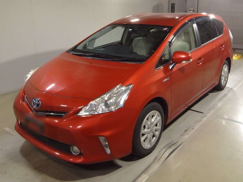 2014 Toyota Prius alpha ZVW41W[0]