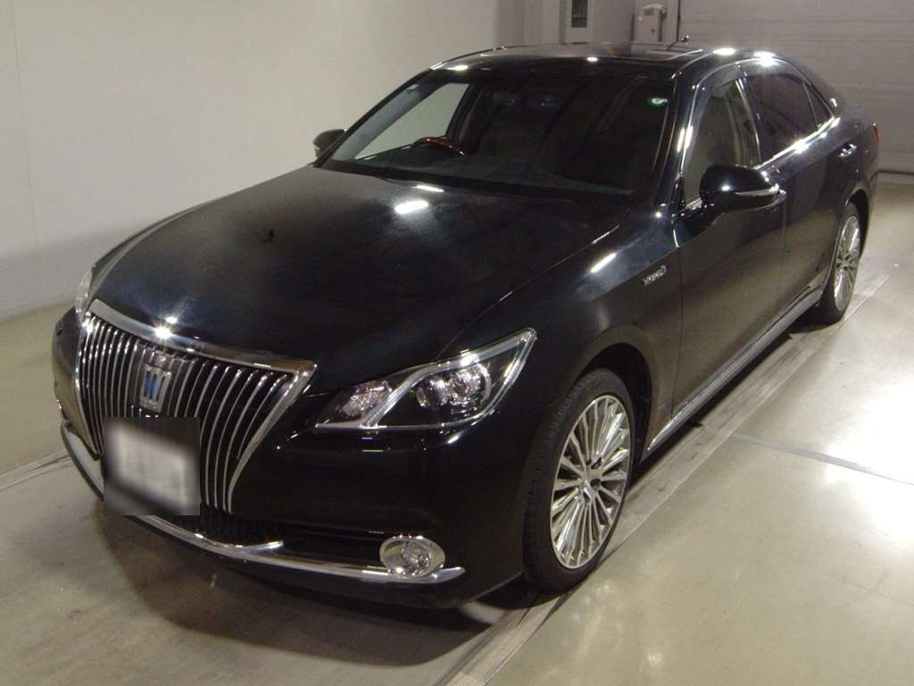 2015 Toyota Crown Majesta AWS215[0]