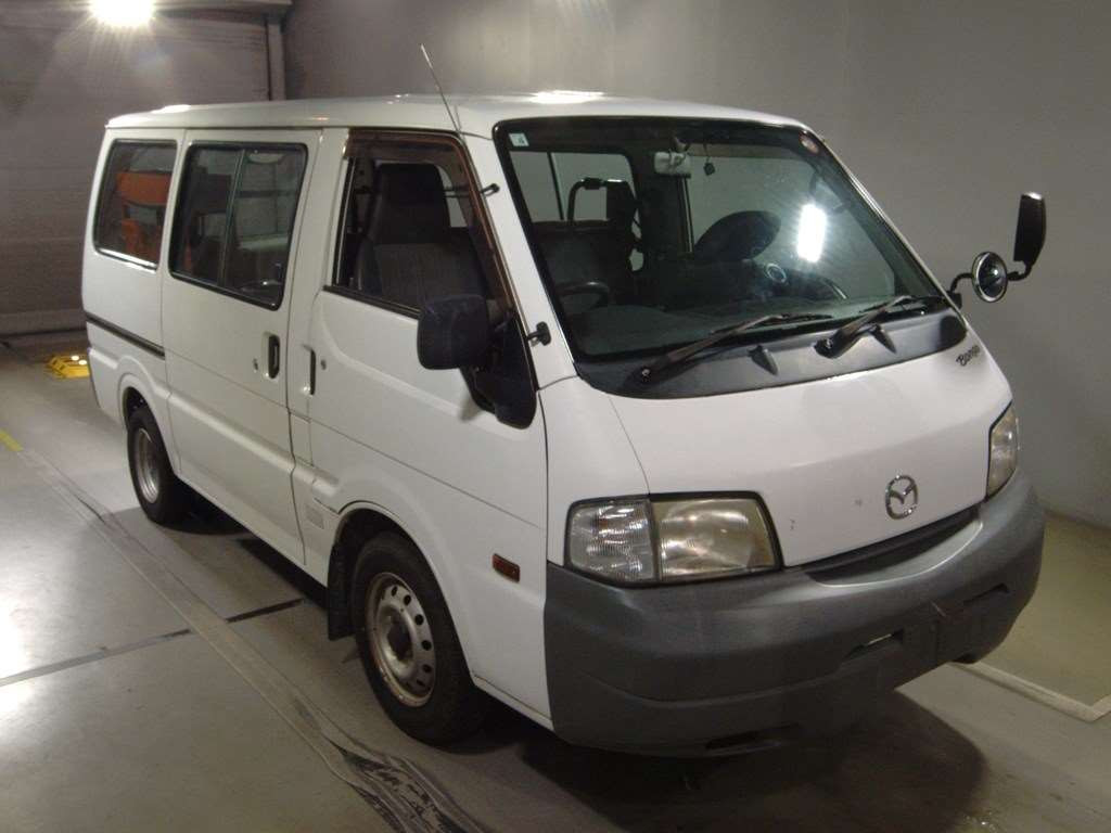 2013 Mazda Bongo Van SKP2V[2]