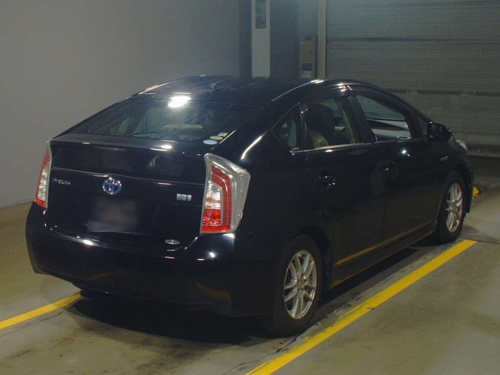 2015 Toyota Prius ZVW30[1]