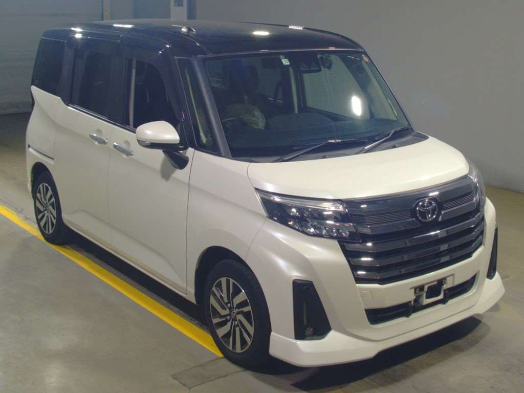 2021 Toyota Roomy M900A[2]