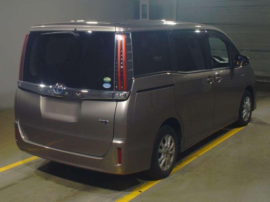 2019 Toyota Noah ZWR80G[1]