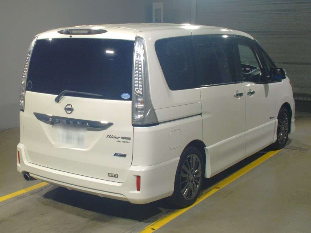 2013 Nissan Serena HC26[1]