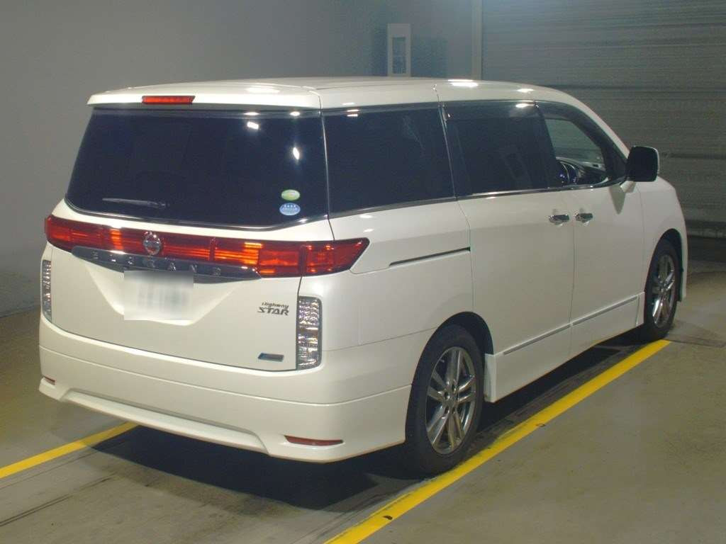 2012 Nissan Elgrand TE52[1]