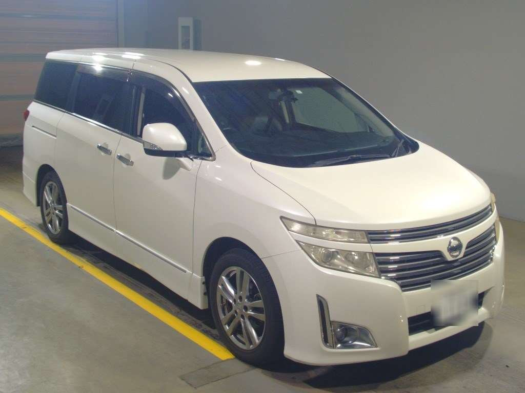 2012 Nissan Elgrand TE52[2]