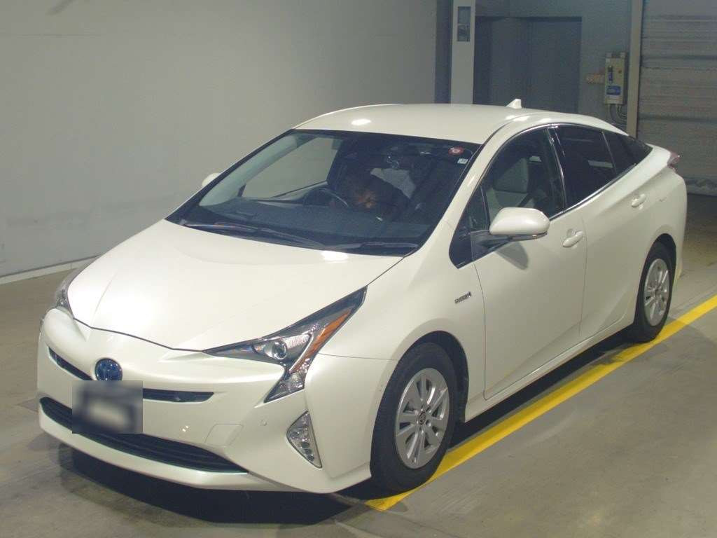 2017 Toyota Prius ZVW50[0]