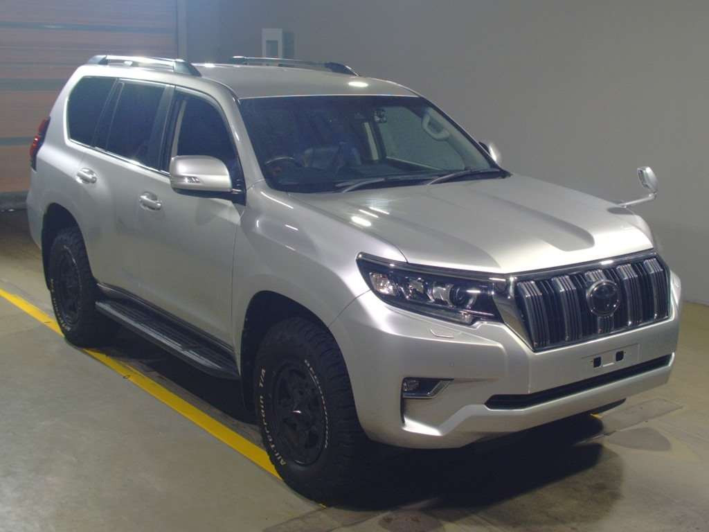 2018 Toyota Land Cruiser Prado GDJ150W[2]