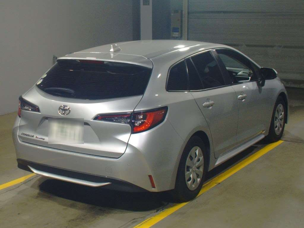 2020 Toyota Corolla Touring Wagon ZRE212W[1]