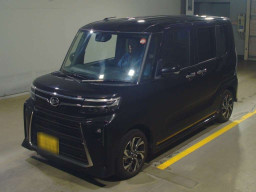 2023 Daihatsu Tanto Custom