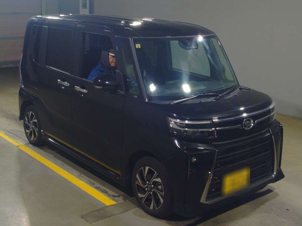 2023 Daihatsu Tanto Custom LA650S[2]