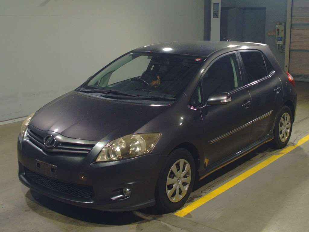 2010 Toyota Auris NZE151H[0]