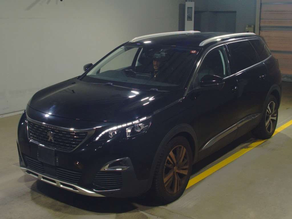 2020 Peugeot 5008 P875G06[0]