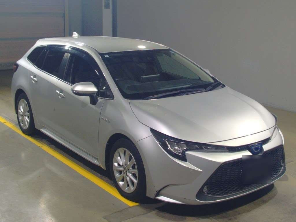 2019 Toyota Corolla Touring Wagon ZWE211W[2]