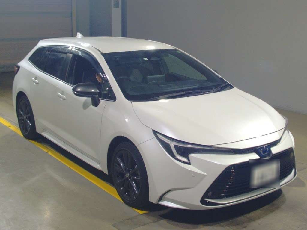 2023 Toyota Corolla Touring Wagon ZWE219W[2]