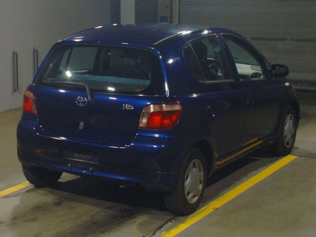 2000 Toyota Vitz SCP10[1]