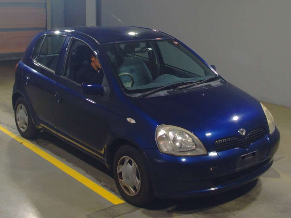 2000 Toyota Vitz SCP10[2]