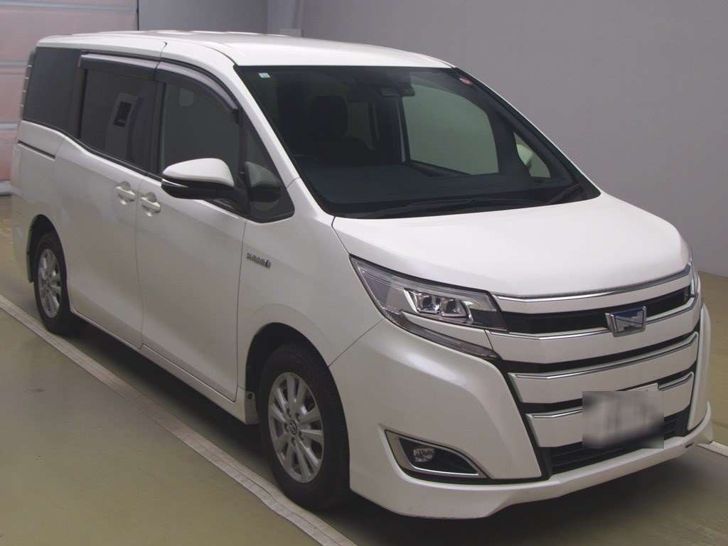 2018 Toyota Noah ZWR80G[2]