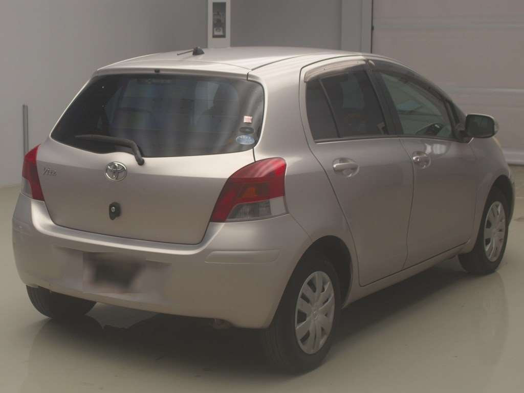 2010 Toyota Vitz KSP90[1]