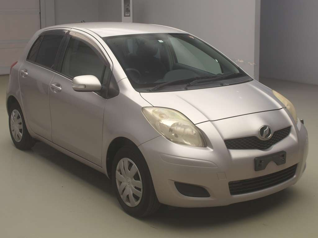 2010 Toyota Vitz KSP90[2]