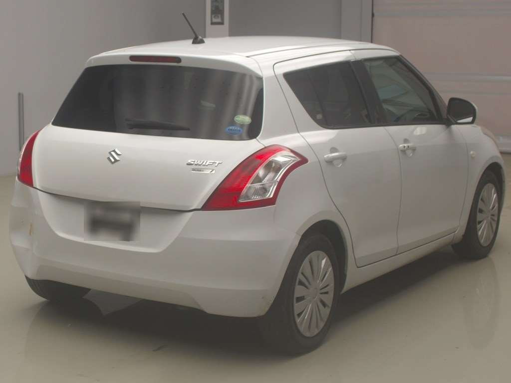 2014 Suzuki Swift ZC72S[1]