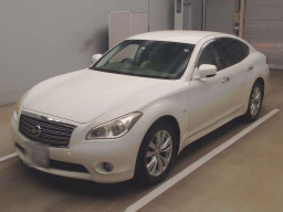 2010 Nissan Fuga