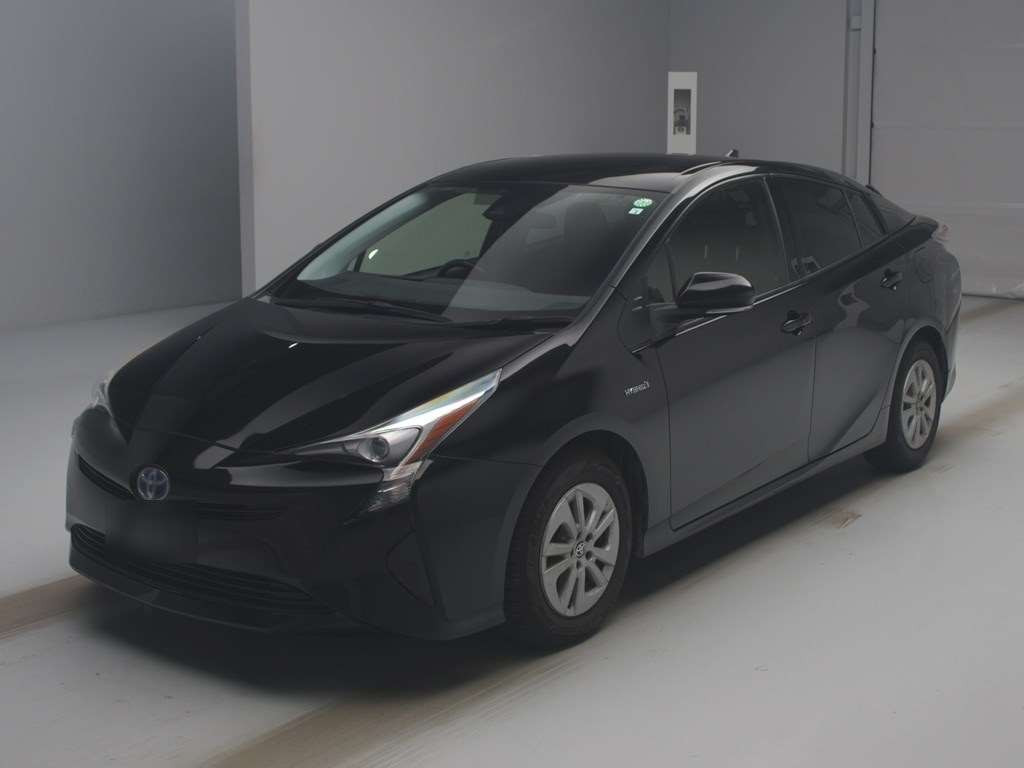 2016 Toyota Prius ZVW50[0]