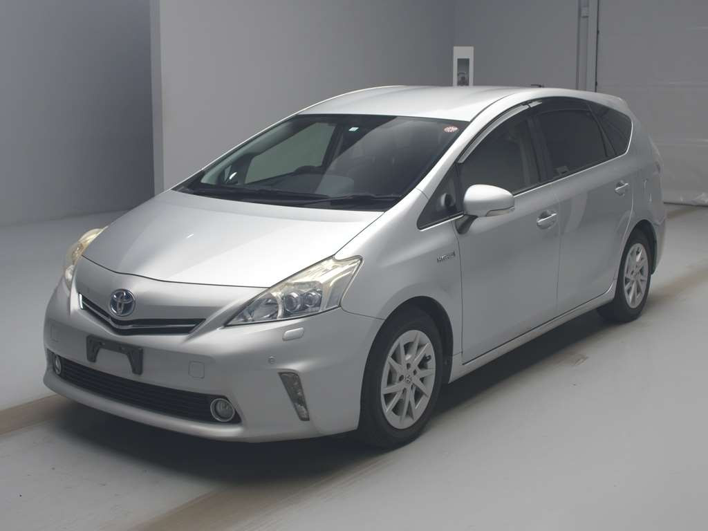 2012 Toyota Prius alpha ZVW41W[0]