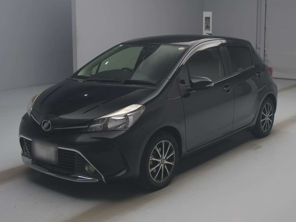 2014 Toyota Vitz NSP130[0]