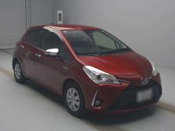 2017 Toyota Vitz