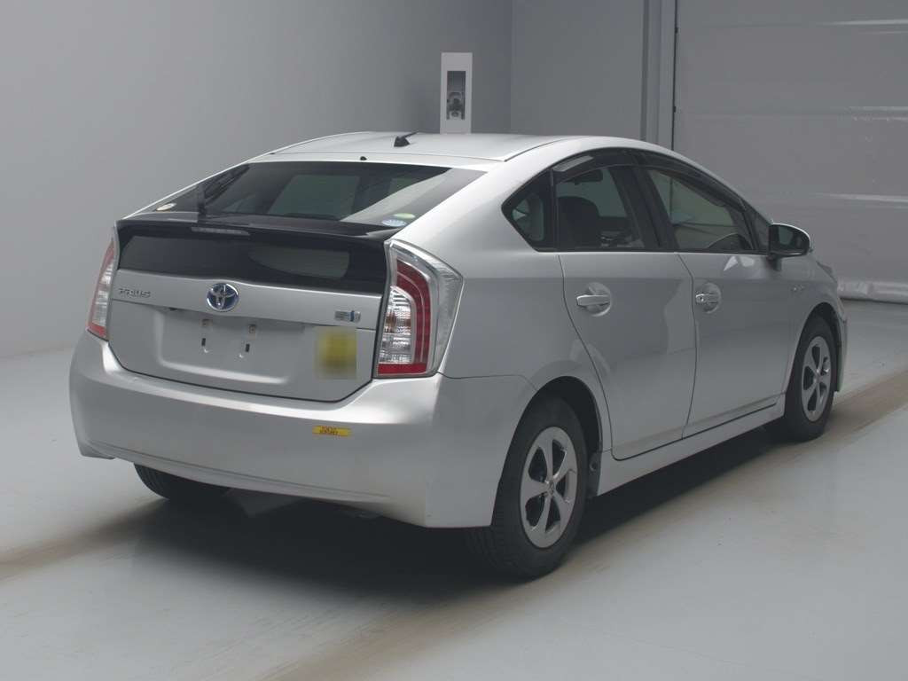 2012 Toyota Prius ZVW30[1]