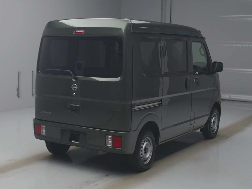 2024 Nissan Clipper Van DR17V[1]