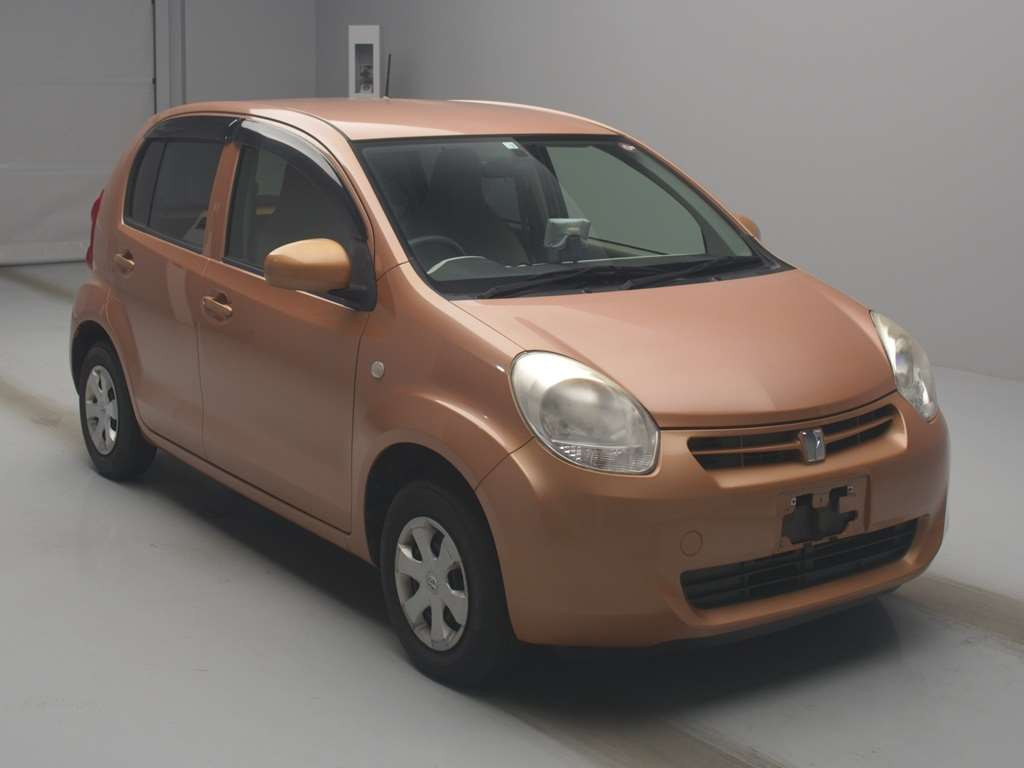 2012 Toyota Passo KGC30[2]