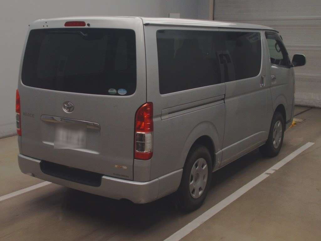 2015 Toyota Hiace Van KDH201V[1]