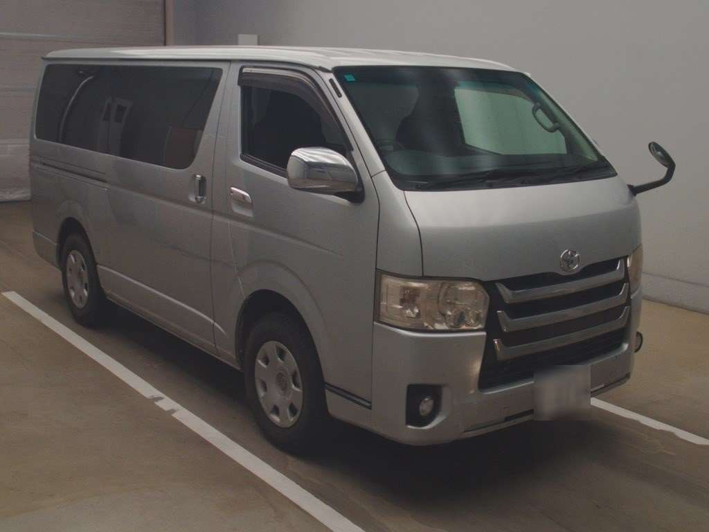 2015 Toyota Hiace Van KDH201V[2]