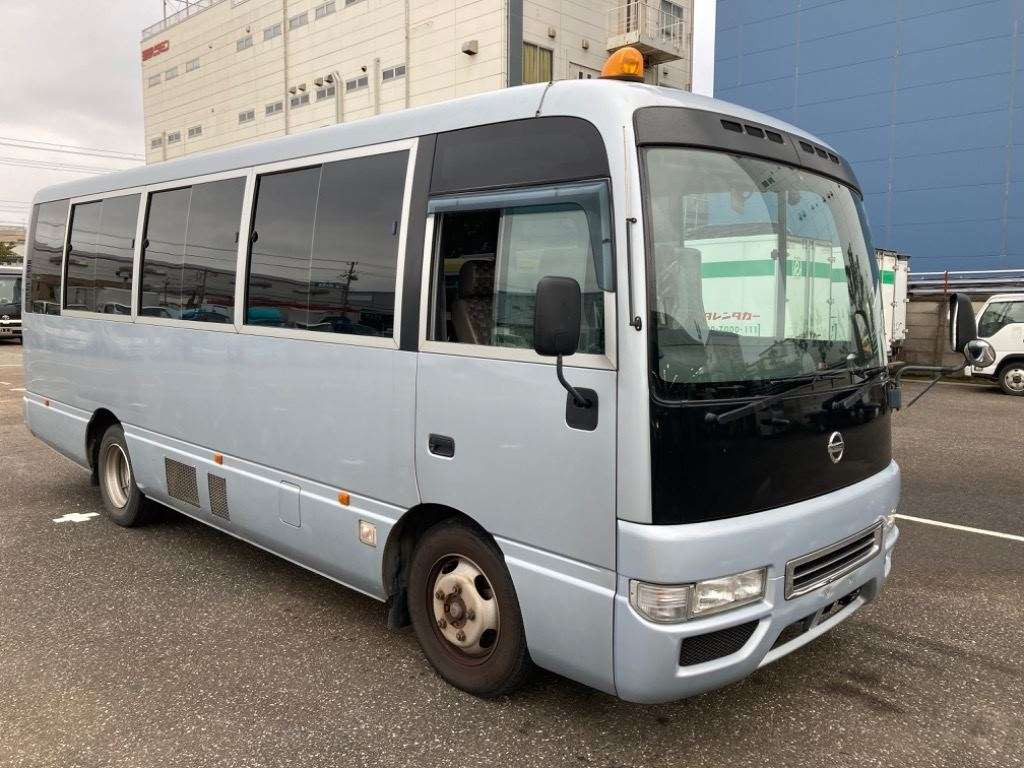 2017 Nissan Civilian Bus DHW41[2]