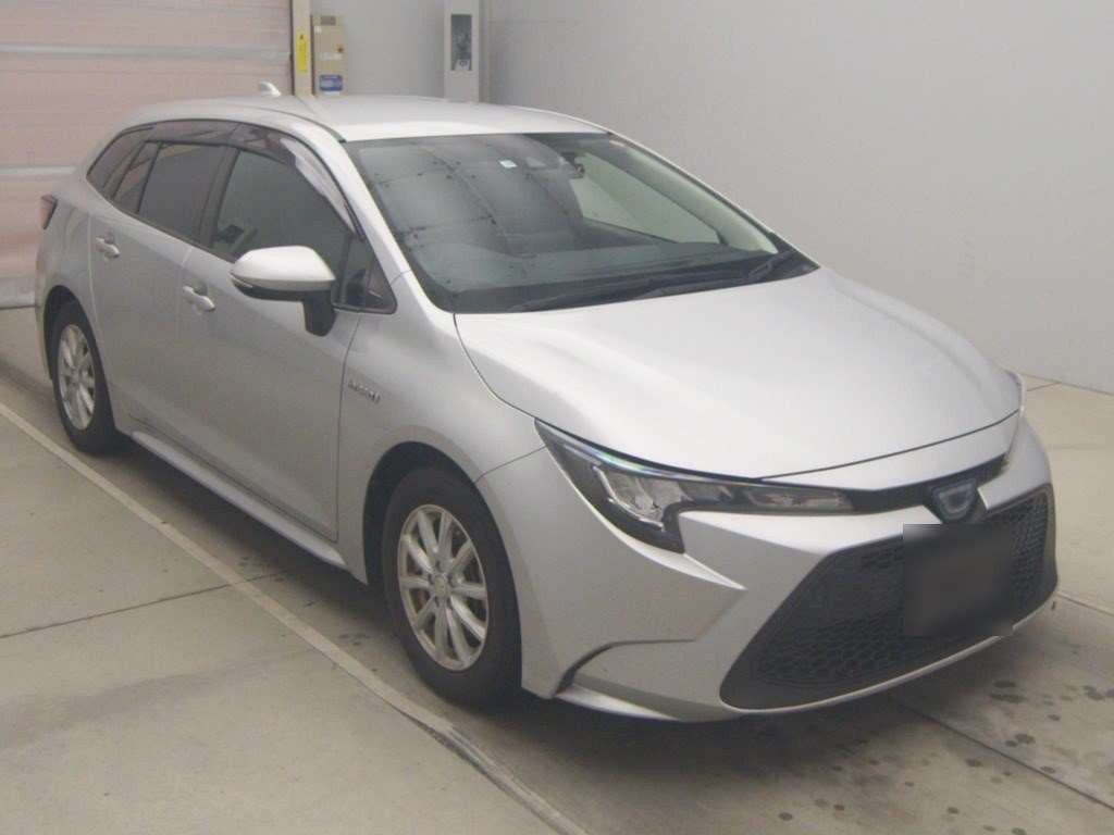 2019 Toyota Corolla Touring Wagon ZWE214W[2]