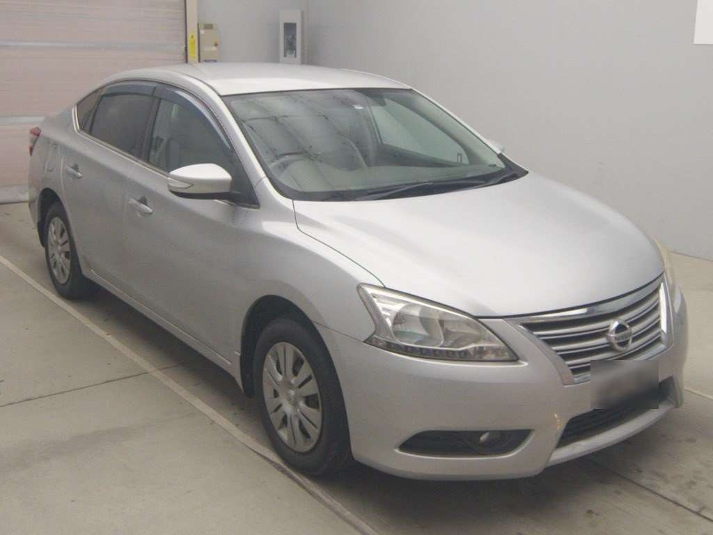 2013 Nissan SYLPHY TB17[2]