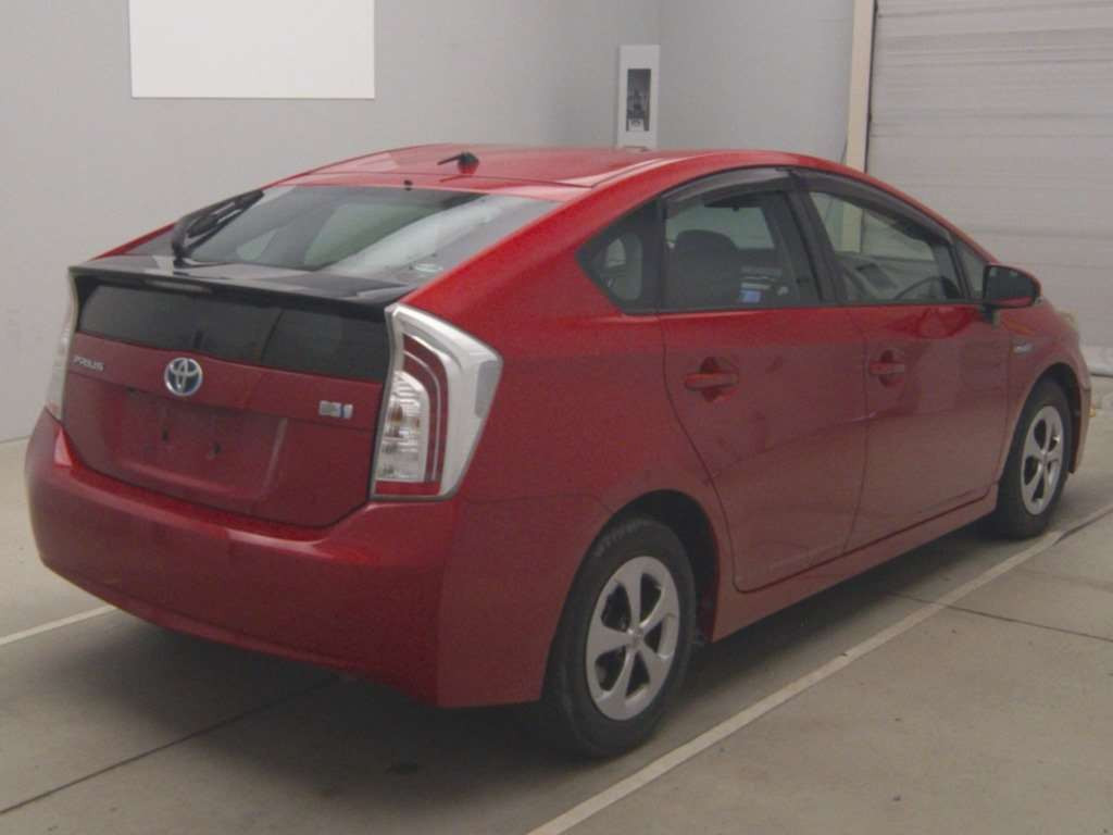 2015 Toyota Prius ZVW30[1]