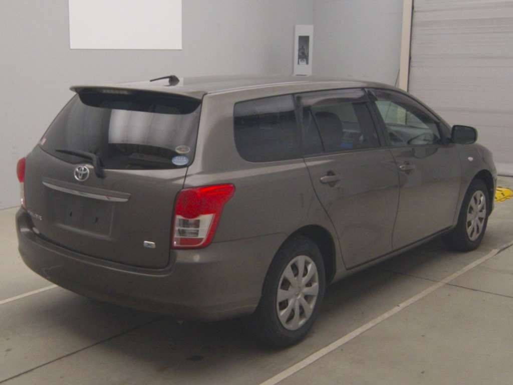 2010 Toyota Corolla Fielder NZE141G[1]