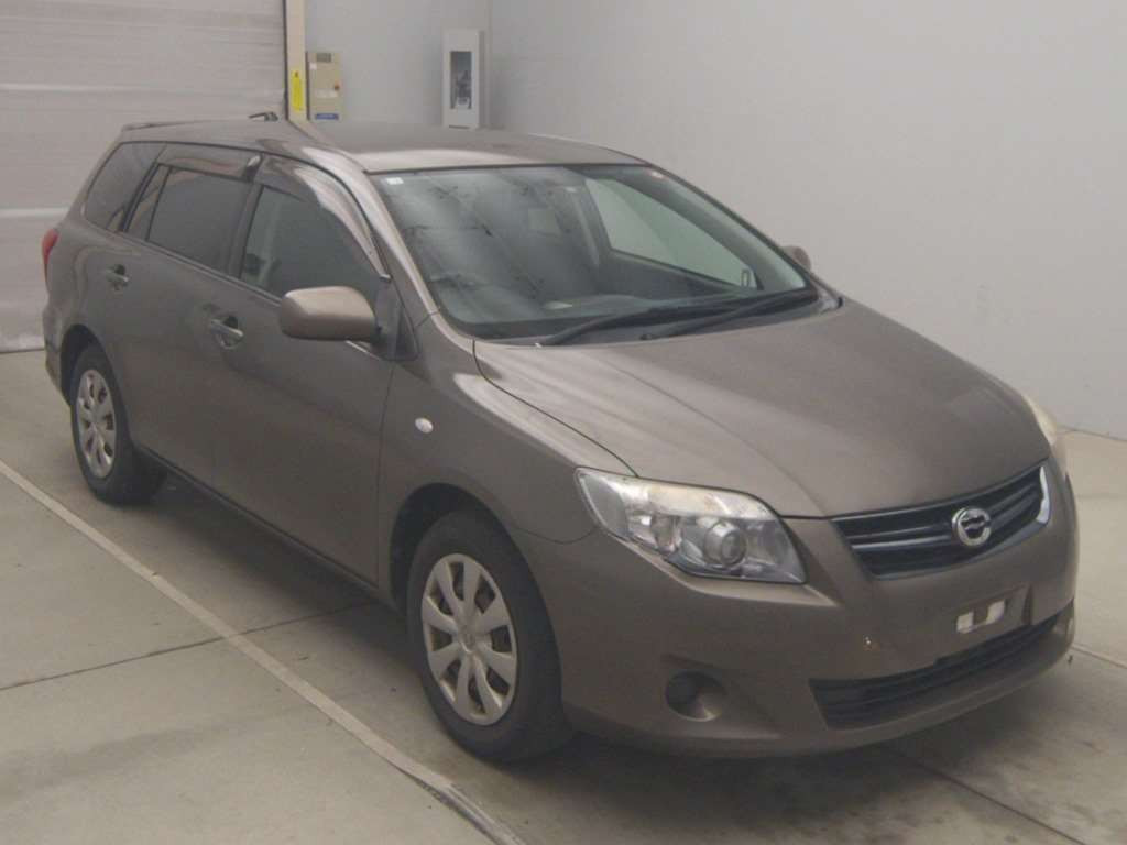 2010 Toyota Corolla Fielder NZE141G[2]