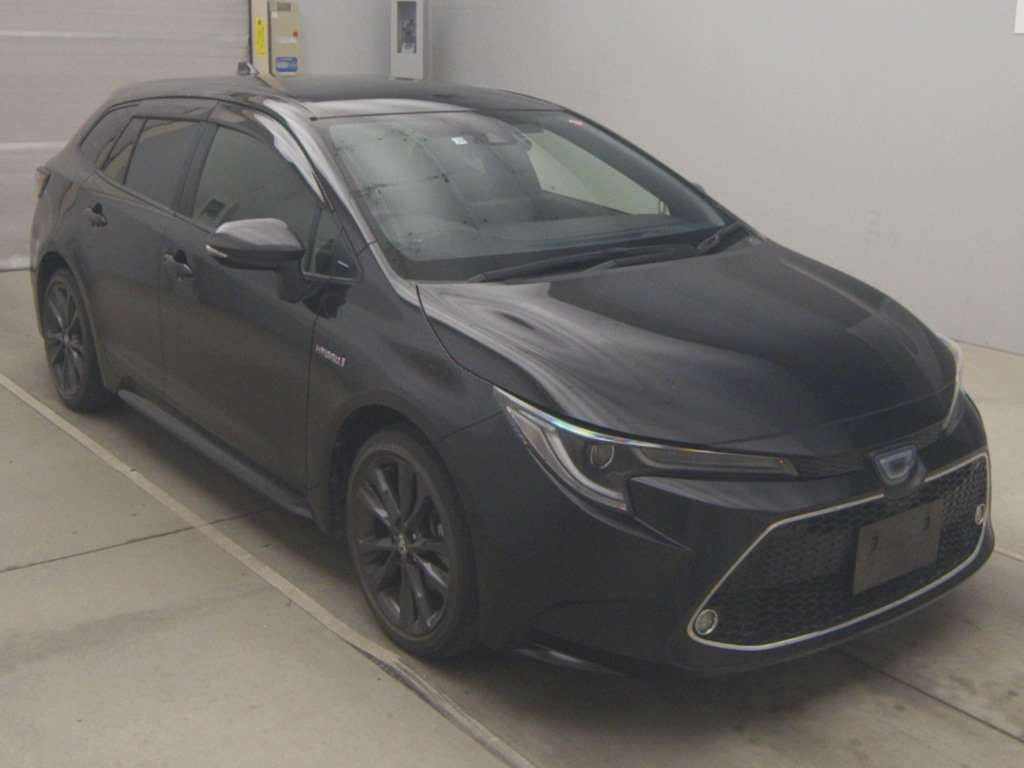 2019 Toyota Corolla Touring Wagon ZWE211W[2]