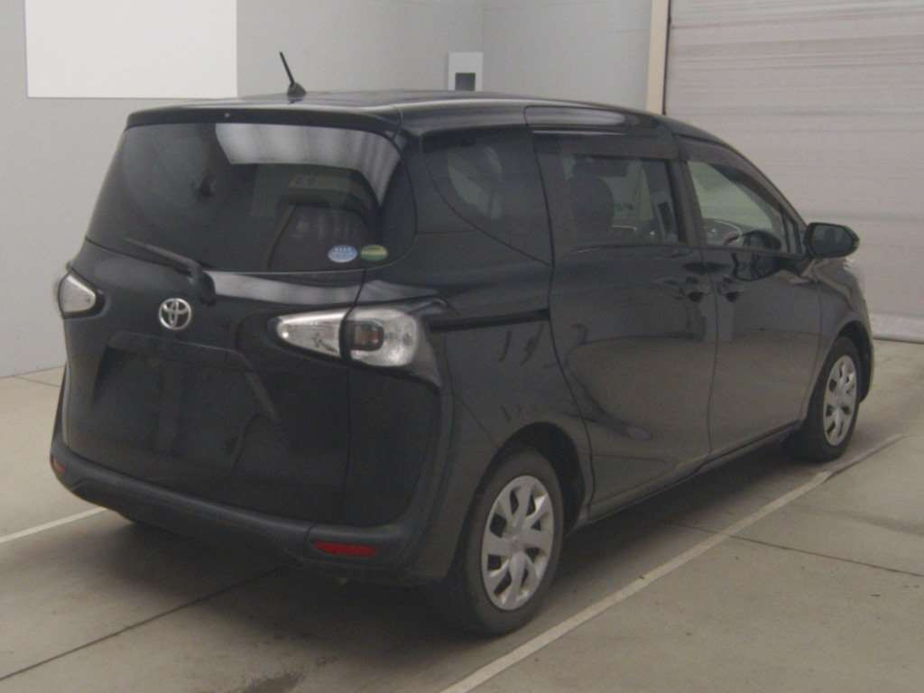 2017 Toyota Sienta NSP170G[1]