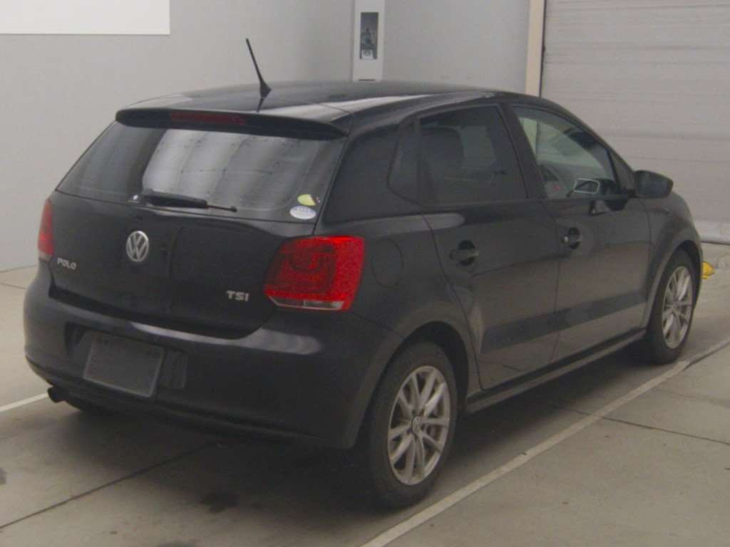 2012 Volkswagen Polo 6RCBZ[1]