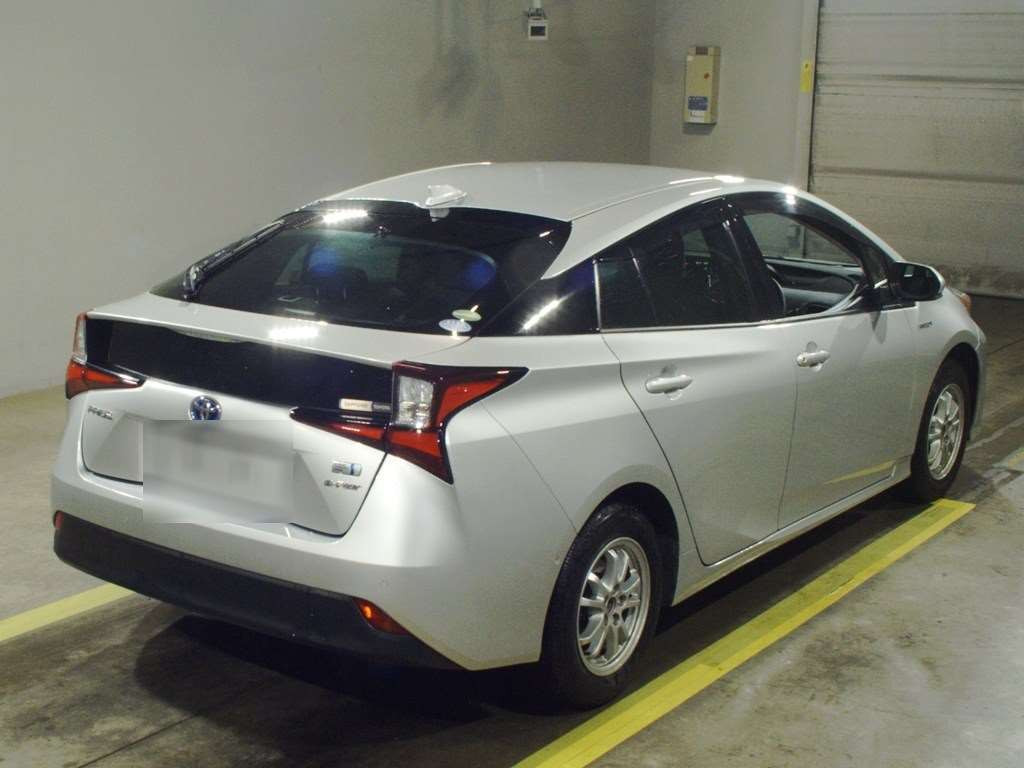 2019 Toyota Prius ZVW55[1]