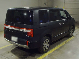 2023 Mitsubishi Delica D5