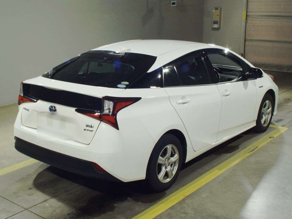 2019 Toyota Prius ZVW55[1]