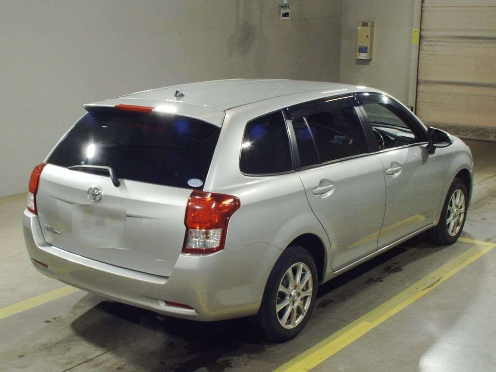 2013 Toyota Corolla Fielder NZE164G[1]